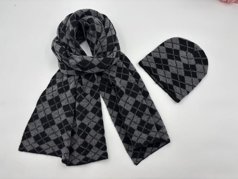 Set écharpe et bonnet motif jacquard argyle losanges gris noir
