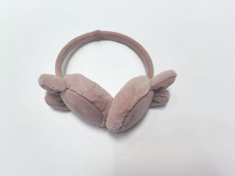 Bonnet enfant peluche ours marron avec oreilles et longue écharpe attachée pour l'hiver
