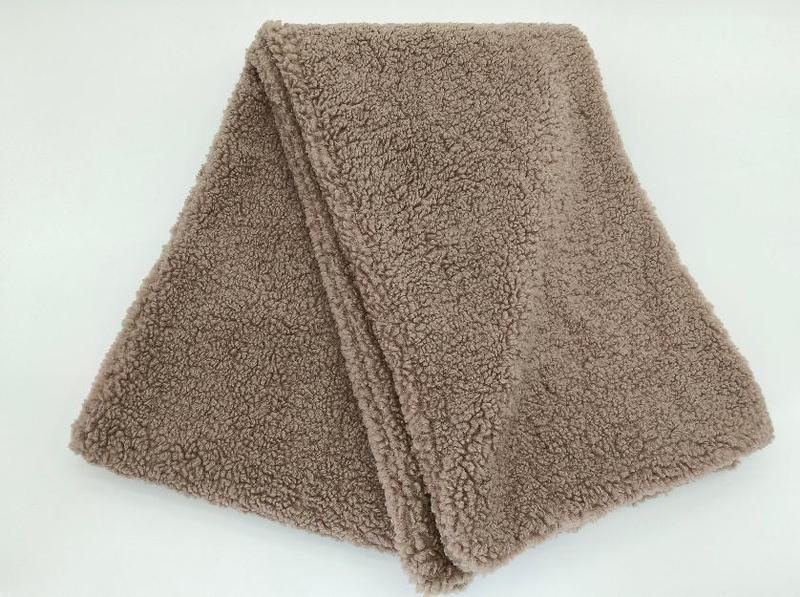 Plaid sherpa taupe plié