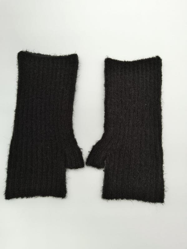 Paire de mitaines noires côtelées à texture mohair douce avec ouverture pouce