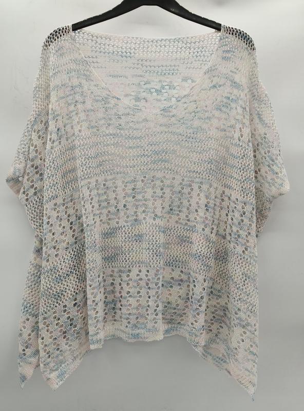 Top crochet léger à mailles ouvertes avec rayures bleues et roses