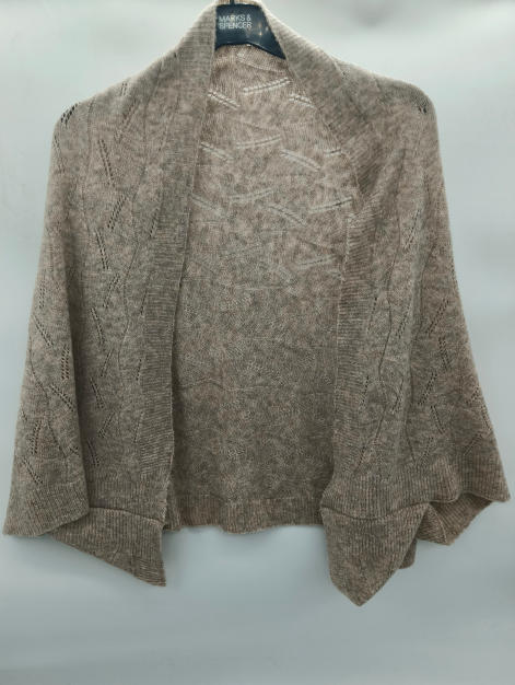 Boléro taupe en fin tricot pointelle dentelle