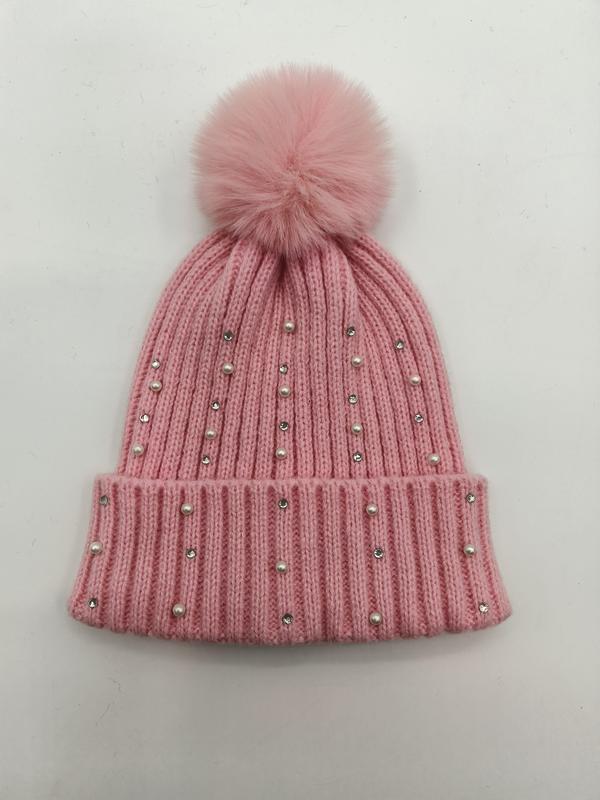 Bonnet tricoté côtelé rose avec pompon fourrure synthétique