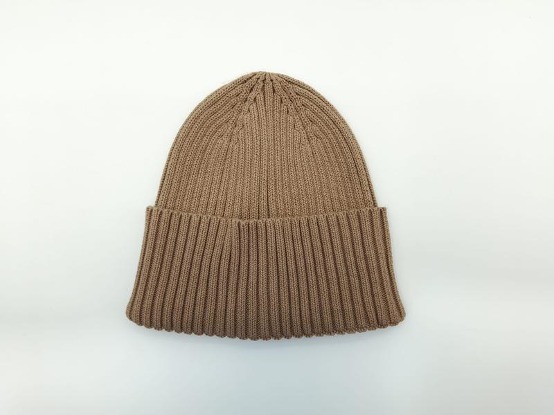 Bonnet tricot côtelé chunky camel tan à revers replié
