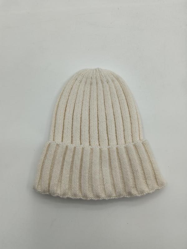 Bonnet blanc cassé en maille côtelée avec revers replié