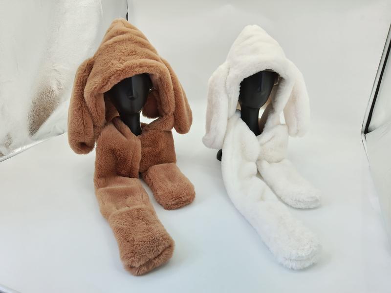 Deux ensembles cagoule écharpe en fausse fourrure peluche avec longues oreilles de lapin