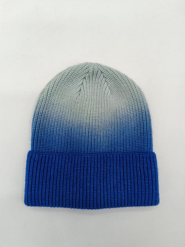 Bonnet tricoté côtelé avec dégradé ombre bleu vers gris
