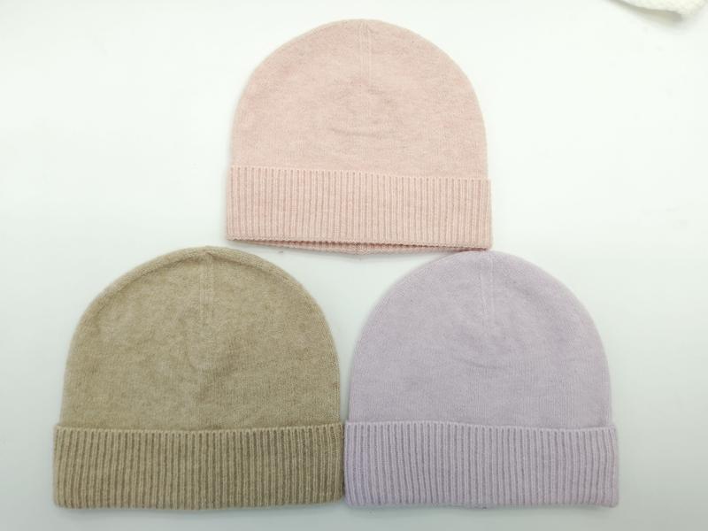 Trio de bonnets à revers plié en rose blush