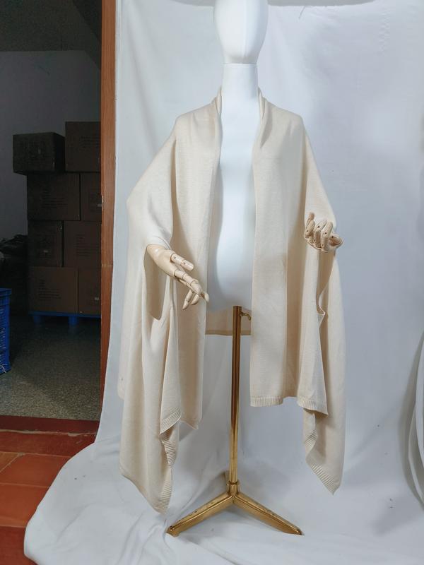 Châle wrap ivoire crème en maille fine oversize ouvert devant avec bordure côtelée