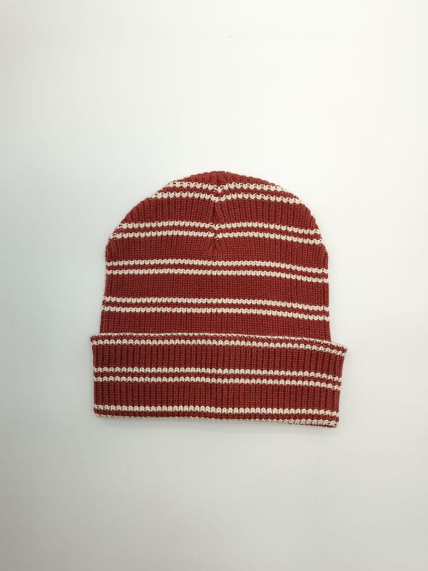 Bonnet tricoté côtelé rayures horizontales rouille et crème avec revers plié