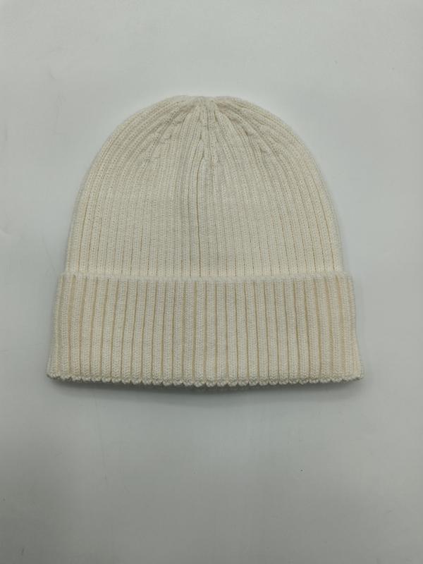 Bonnet crème blanc cassé côtelé revers plié fond blanc - tricot fin hiver look minimaliste