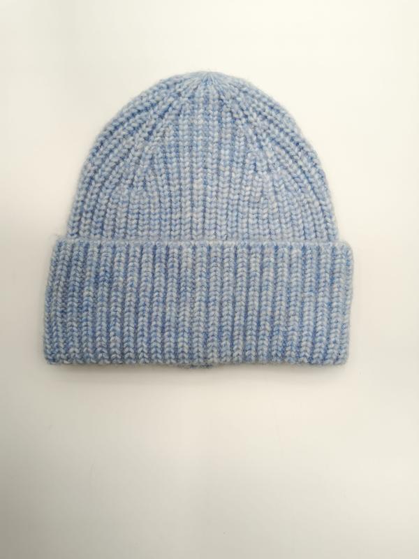 Bonnet bleu pastel en maille chunky avec revers