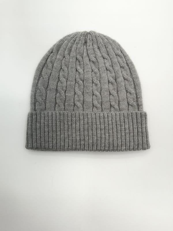 Bonnet torsadé gris à revers côtelé tricoté épais